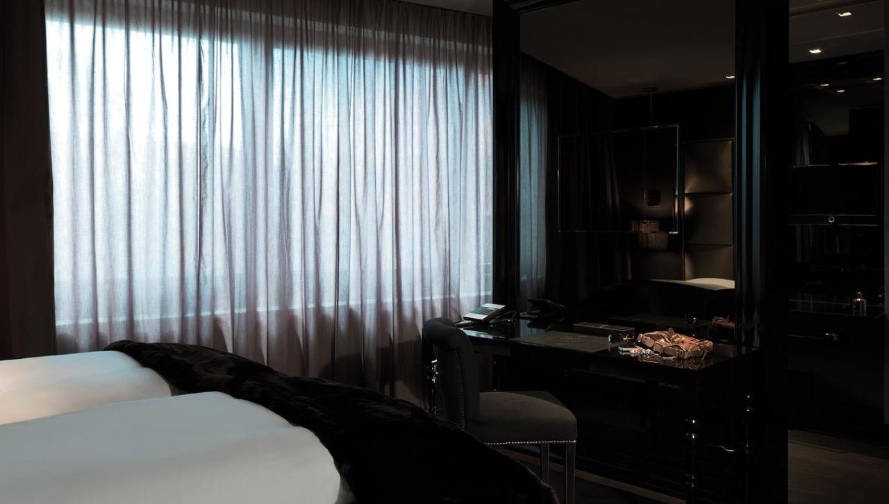Roomers, Frankfurt, A Member Of Design Hotels Fráncfort del Meno Exterior foto A room at the hotel
