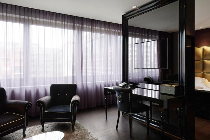 Roomers, Frankfurt, A Member Of Design Hotels Fráncfort del Meno Habitación foto A room at the hotel