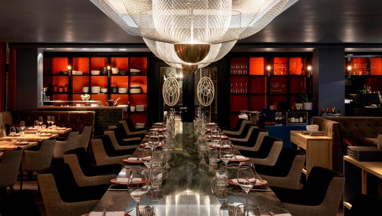 Roomers, Frankfurt, A Member Of Design Hotels Fráncfort del Meno Exterior foto The interior of the restaurant