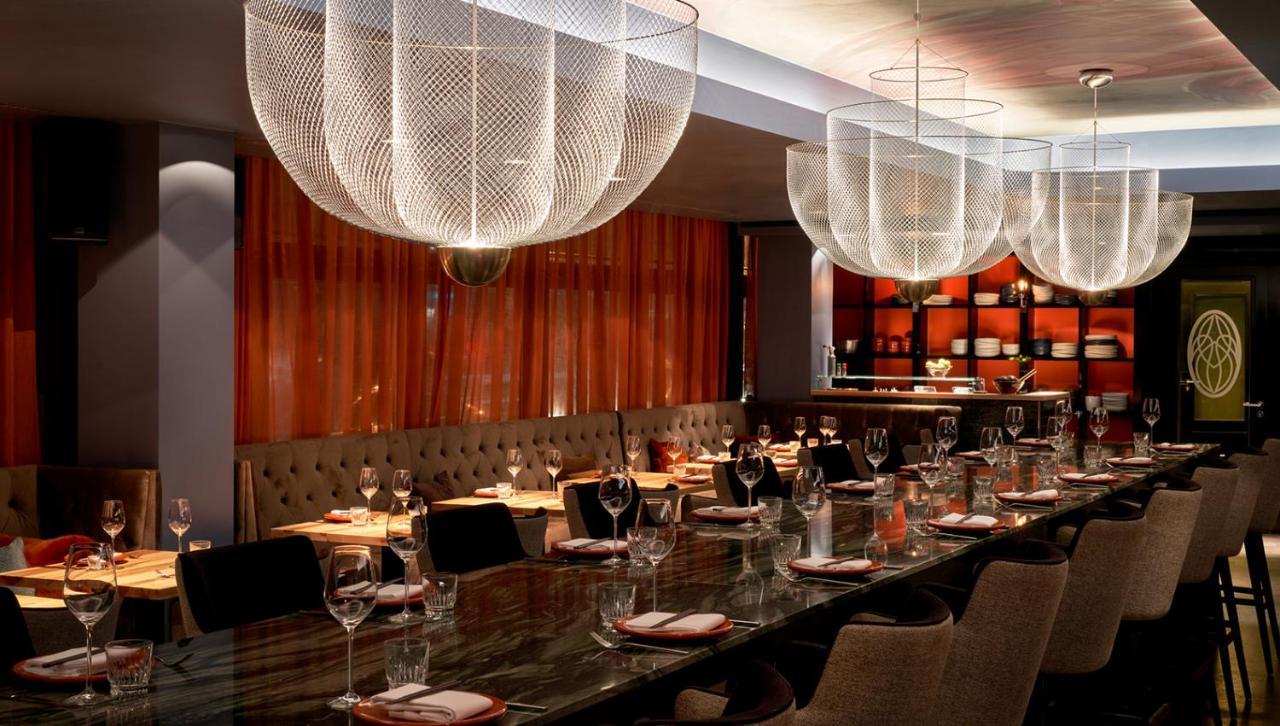 Roomers, Frankfurt, A Member Of Design Hotels Fráncfort del Meno Exterior foto Interior of the restaurant